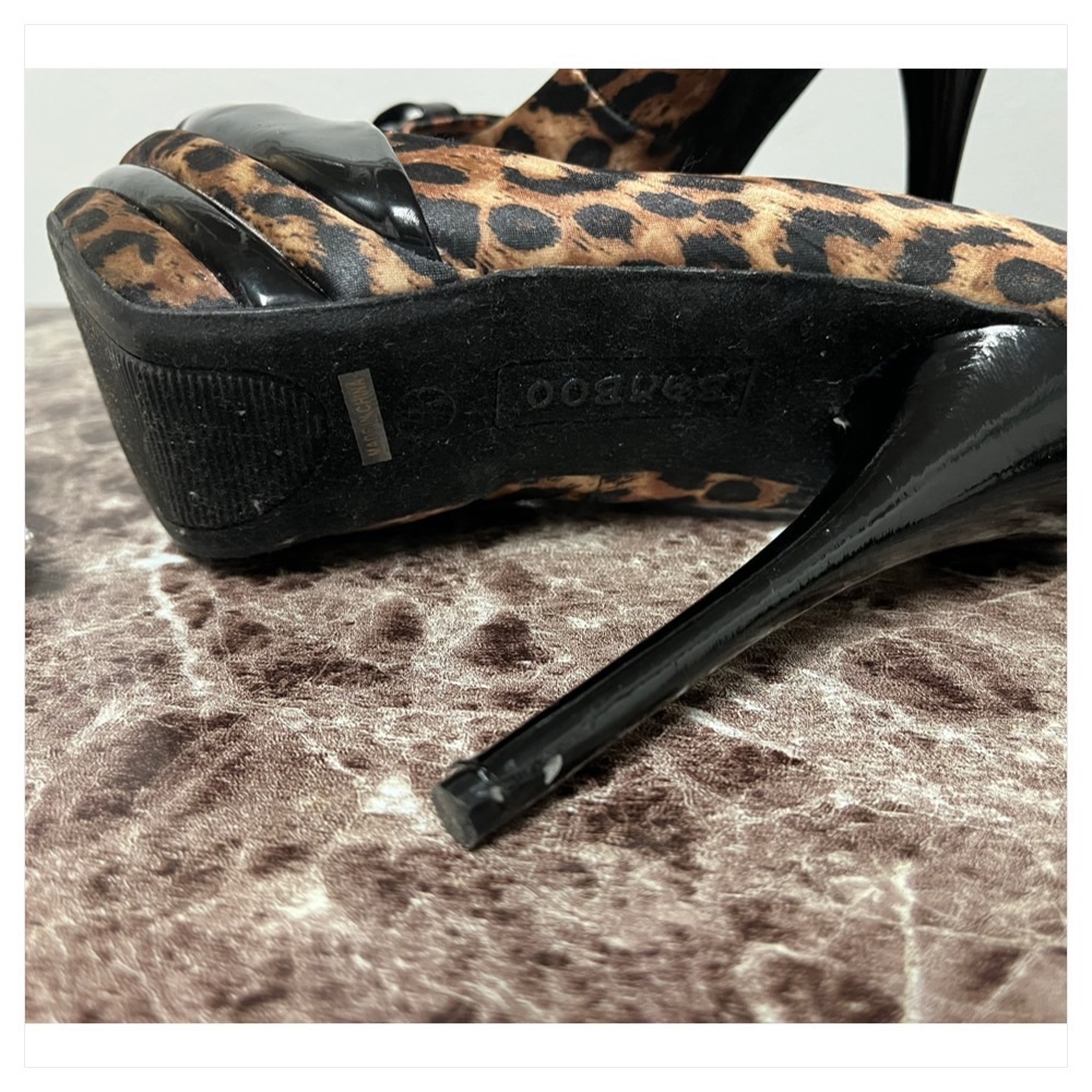 Bamboo 7 1/2 Leopard High Heels Like New - Picture 13 of 16